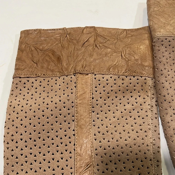 BC footwear - sided leather boots, tall and textured, 8 - Picture 10 of 15